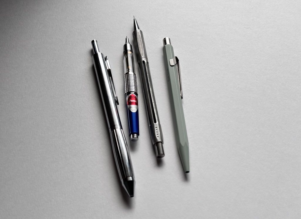 ひばな tweet media