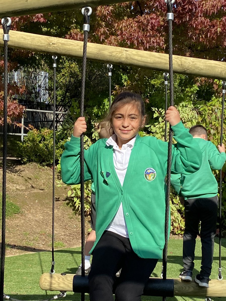 CwrtRawlinprim's tweet image. A HUGE thank you to @CwrtRawlinPTA for leading the funding for this amazing new playground! Thank you @CwrtRawlinprim parents, grandparents, friends, businesses and past pupils for supporting us and giving so generously of your money 🙏 #letthefunbegin 👏👏🌟