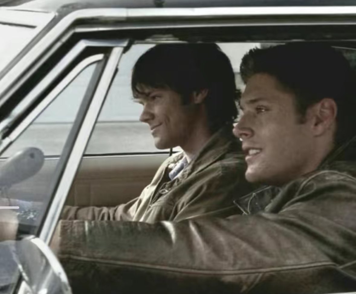 SammysiPod's tweet photo. I love the Winchesters more than anything in the world https://t.co/FEEVQsovdt