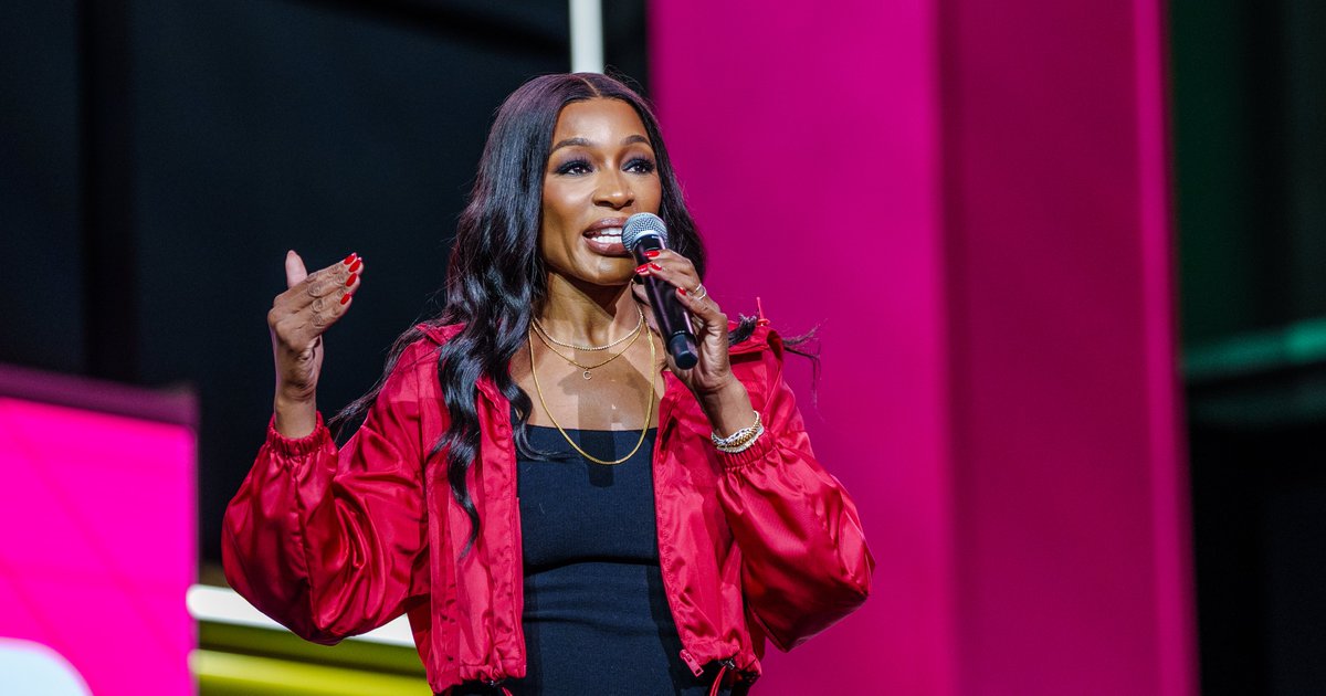 Cari Champion Isn't Done Talking About the Angel Reese vs. Caitlin Clark Rivalry popsugar.com/fitness/cari-c…