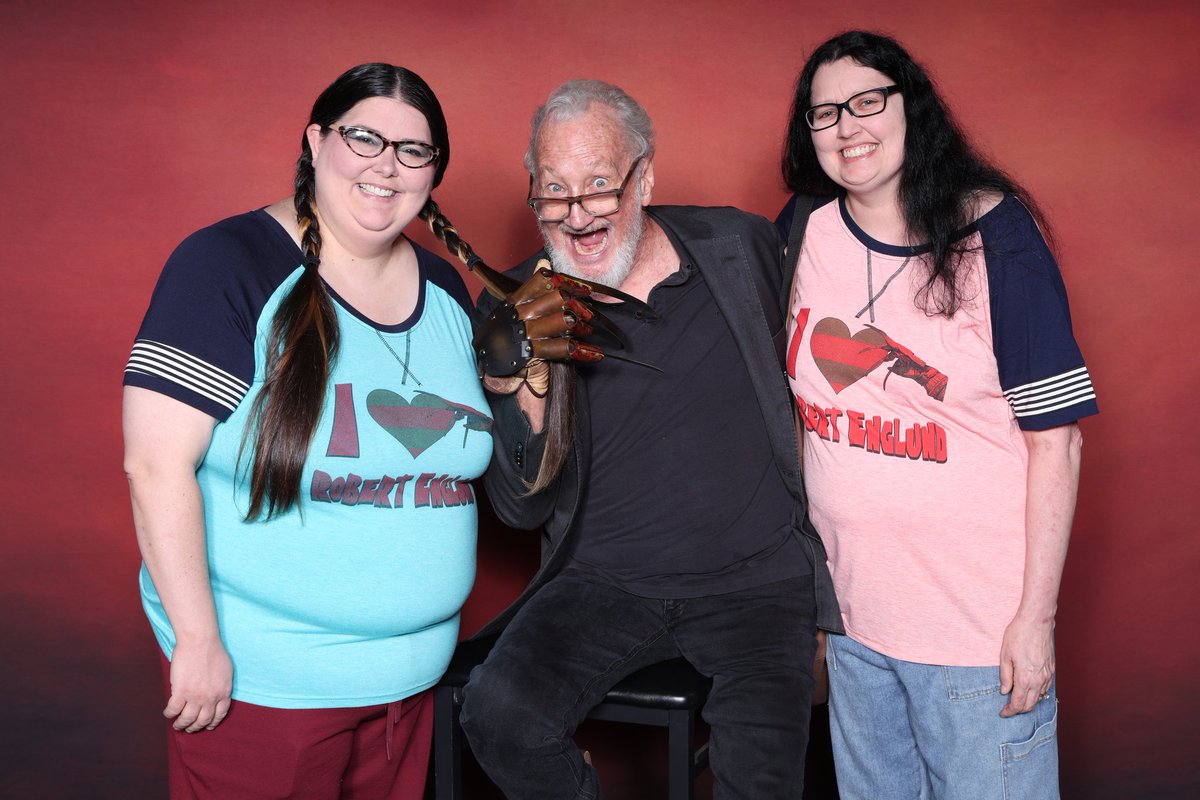 evildeadchick71's tweet photo. @RobertBEnglund Thanks for the memory of a lifetime,  Sir! https://t.co/Rywg873T5u