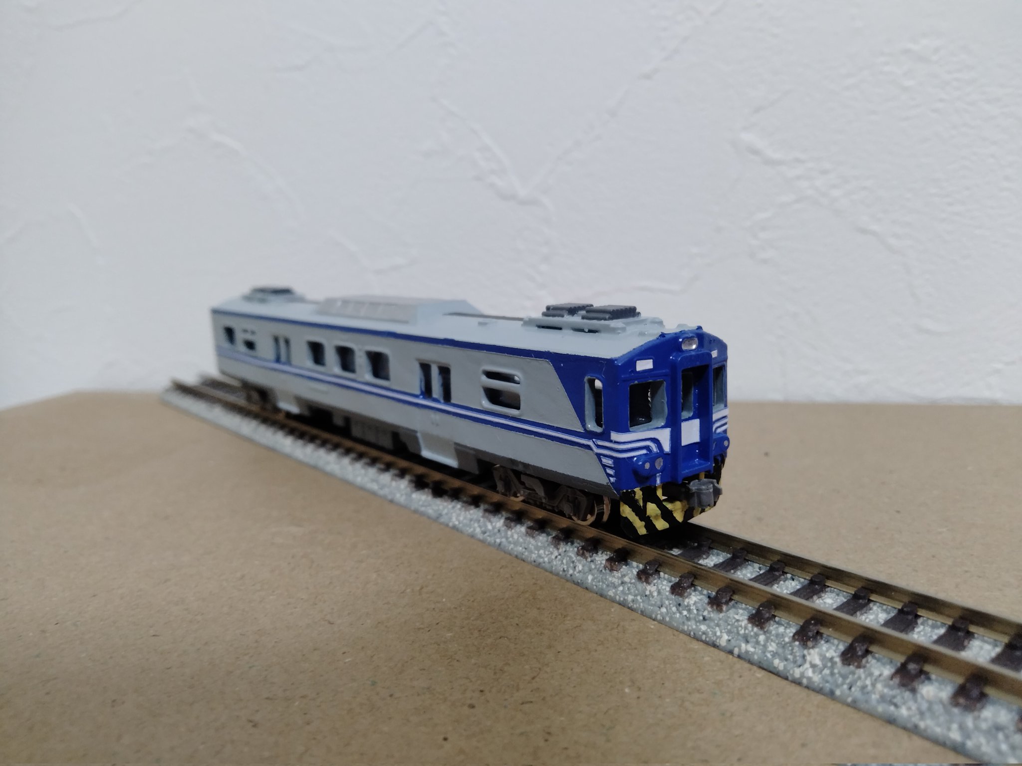 ヨシカワ第一工廠【Nゲージ】台湾式鉄道特急型気動車3Dプリント