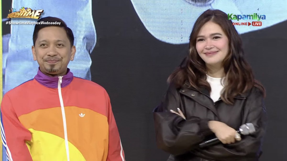 belaverspasig's tweet image. #ShowtimeWayboxWednesday with @padillabela ❤️✨

We missed watching you on @itsShowtimeNa! 🫶🏻

#BelaPadilla