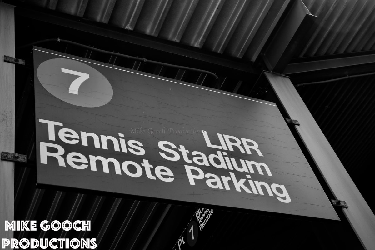 MikeGooch_Pics's tweet photo. The 7 Line by #MikeGoochProductions 

#photography #photo #nycphotographer #FollowThisPhotoGuy #PhotographyIsArt #streetphotography #streetphotographer #queens #subway #the7line #Mets #blackandwhitephotography #MTA https://t.co/X9nTsmVhgb