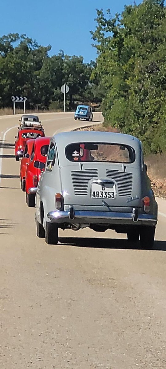 classicsmir's tweet photo. 🚗🚗🚗 Els Amics dels Clàssics de #MontcadaiReixac hem participat, per segon any consecutiu, a la ‘Sòria en 600’. 

➡️ Fantàstic cap de setmana i tornem amb el premi al club participant més nombrós. https://t.co/CGanWVBT5M