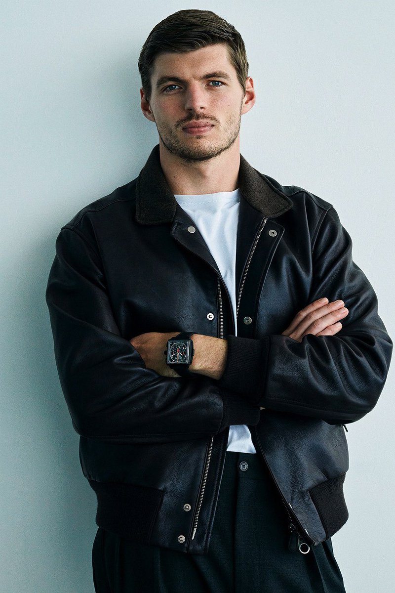MAX EMILIAN?????????????????????? Oh!!!!!!!!
