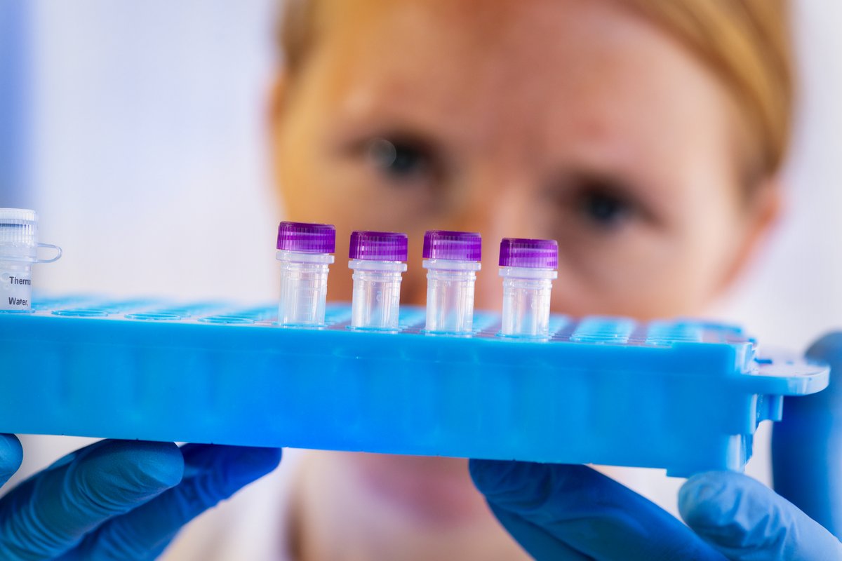 🎉Congratulations to Aleksandra Pandyra and the team of scientists on receiving 2.6 million Euros funding by the @BMBF_Bund for their research on acute lymphoblastic leukemia (ALL)in newborns! The study "EDI-4-ALL" is a joint project by scientists from different institutions.