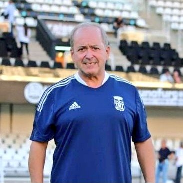 FCC_Cantera's tweet photo. PÉSAME | Desde el FC Cartagena queremos informar del fallecimiento de Nacho Gomarin, el que fuera 2º entrenador de nuestro filial en el ascenso, y mano derecha de Pepe Aguilar durante dos temporadas.

Mucha fuerza, y un fuerte abrazo para toda su familia.

 🖤DEP https://t.co/ocuMe4veqY