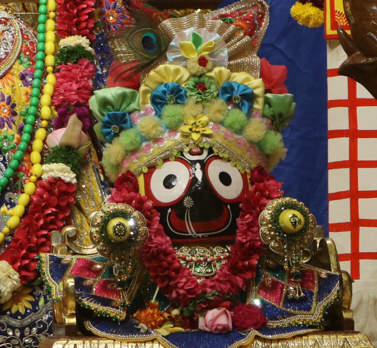 ISKCONPune's tweet photo. 🙏🏽Today's Darshan 📿 🗓18-09-2024🙏
🌷Sri Sri Jagannath Baldev Subhadra🌷
🚩@ISKCONNVCCPune🚩
.
.
#ISKCONNVCCPune #ISKCONNVCC #ISKCONPune #ISKCON
#18thseptember #18thseptember2024 #Wednesday
#kirtan #Harekrishna #Krishna #Kirtan #Krishna
#Harinaamsankirtan #Radheshyamdas
#Radhe https://t.co/51xodwMfl2