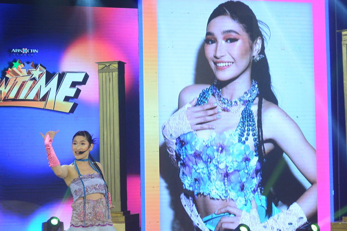 gmanetwork's tweet image. Oh shux! Sina 'BINI Jhoanna' at 'Mommy Oni' ang #KalokalikeFace4 winners natin for today! Congratulations! #ShowtimeWayboxWednesday 

For more #ItsShowtime content, visit: 
gmanetwork.com/ItsShowtime