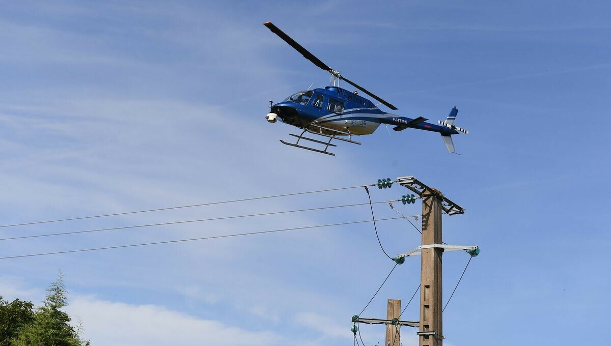 icipicardie's tweet photo. Un hélicoptère va survoler plusieurs centaines de communes de Picardie, cc @enedis_picardie 
➡️ https://t.co/PuPi3QqniE https://t.co/mKg85A0Mc1