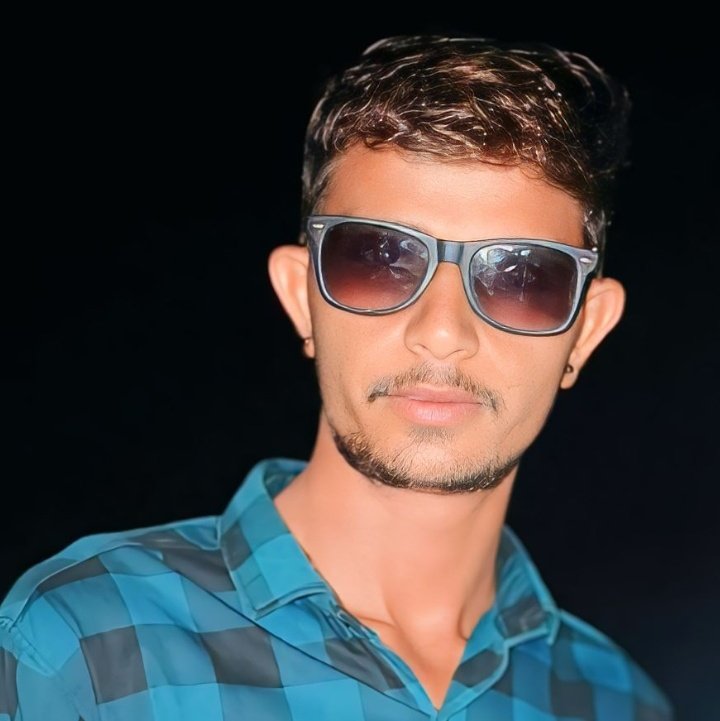 KamleshSinwer9's tweet photo. #vairlpost #cgvairl #chhattisgarhifunnyvideo #cgmemesvideo #chhhattisgarhicomedy #ka_ga_saga_cg_memes #cgcomedyvideo #cgfunnyvideo #cgvideos #cgtrending #𝓑च्चा #cgfunny https://t.co/XmgMtTE24I