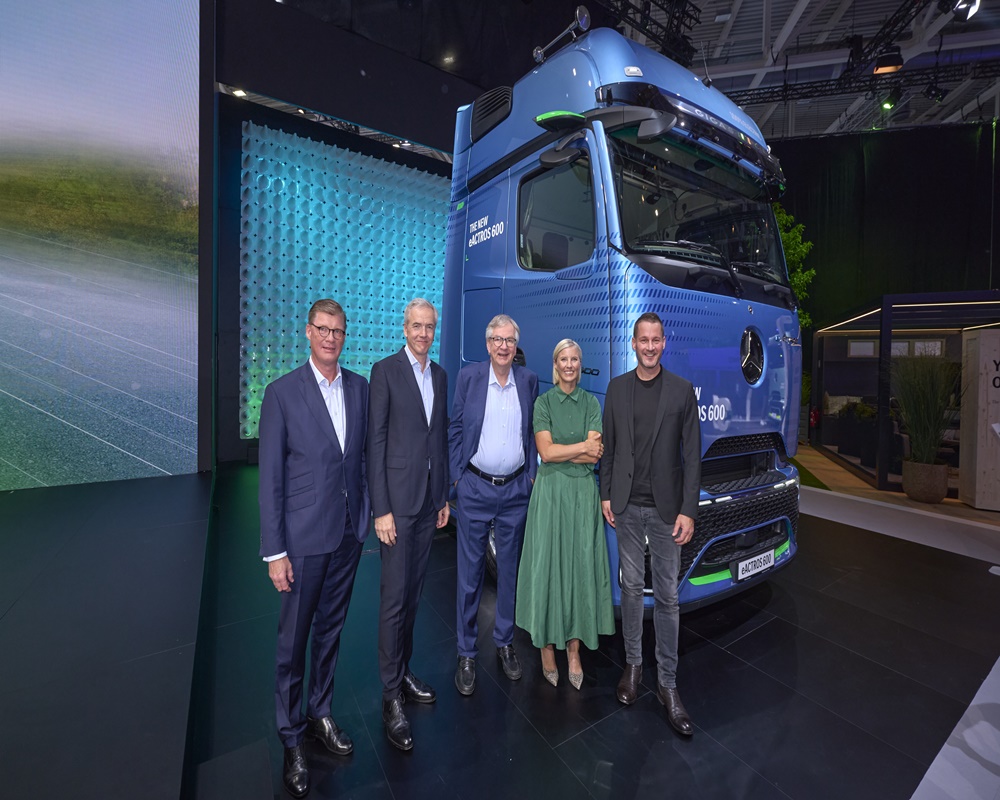 yapiinsaatdergi's tweet photo. Daimler Truck, IAA Transportation 2024’te Karbon Nötr Ulaşımın Geleceğini Şekillendiriyor

https://t.co/YrXrFDHf06 https://t.co/dl7zBfFWWO