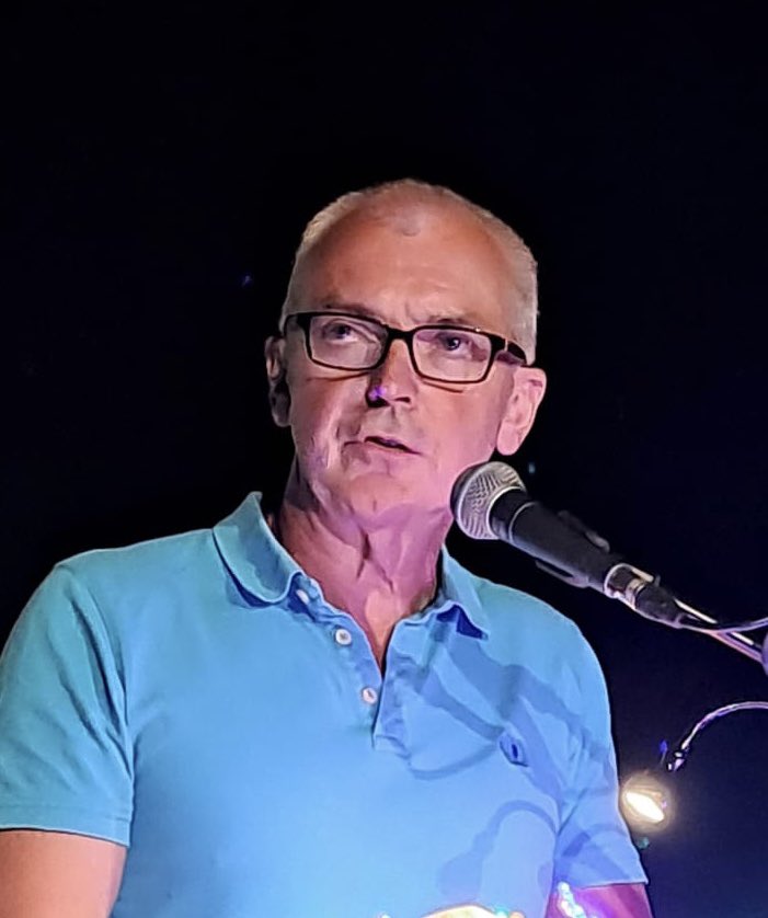 Track 3:

Aquiline by <a href="/Doranpaul/">Paul Doran</a> <a href="/tenx9/">tenx9</a> 

Paul tells the story of the race to get to his dying father’s bedside. The journey allows him the chance to look back on his Dad’s life in Derry, one marked deeply by the Troubles.  

richardclements.bandcamp.com/track/aquiline