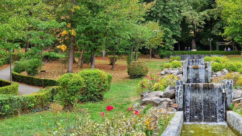 Travel_2Romania's tweet photo. Băile #Govora
Foto: Băile Govora
CNIPTVâlcea
#TraveltoRomânia https://t.co/Tl9Fc6SInT