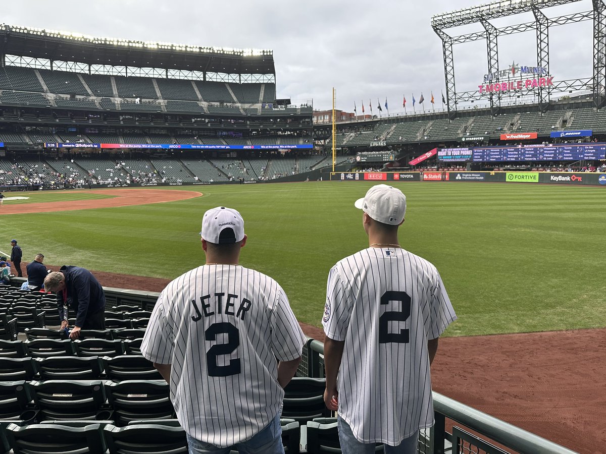 joelito7321's tweet photo. @Yankees 🙌🏽 https://t.co/GqEGFHtwGT