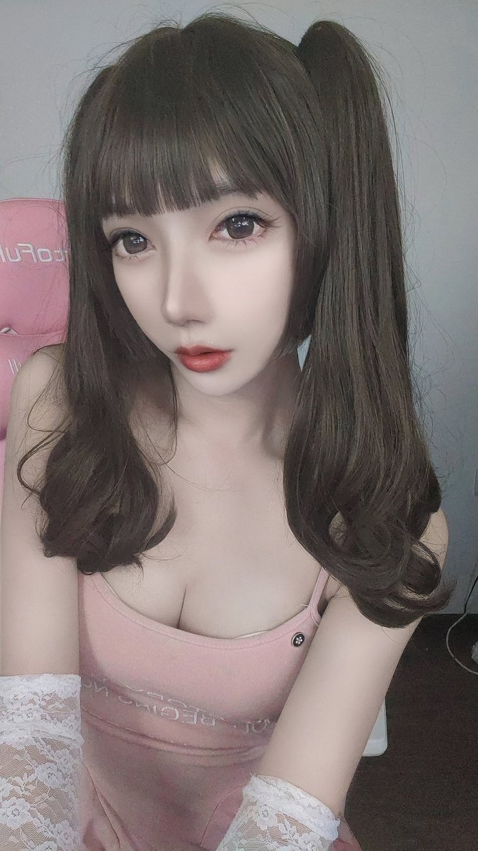 大号不知道怎么上不去了，先用这个号将就一下吧，明天去南京
#药娘 #伪娘 #ladyboy #女装子 #TS #变性人 #crossdress  #人妖 #丝袜 #cd #调教 #男の娘 #女装大佬 #大雕萌妹 #南京ts #江苏 #上海ts