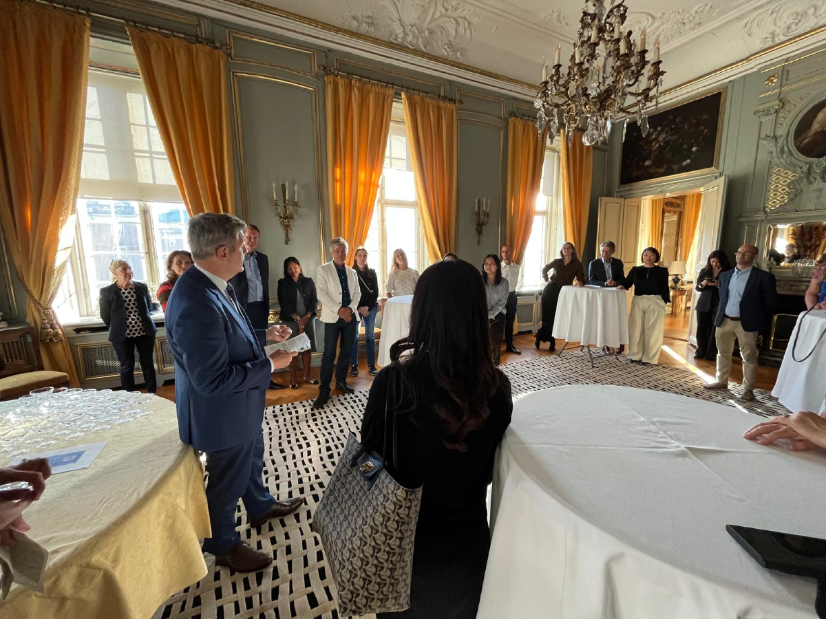 INSEADAlumni's tweet photo. The #GlobalINSEADDay festivities are in full swing! Around the world, #INSEADAlumni have gathered through their NAAs and Global Clubs to celebrate @INSEAD 's unique diversity and global impact. Discover events near you: https://t.co/rtdft3BKy8 #INSEADforGood https://t.co/pCH87Be7Of