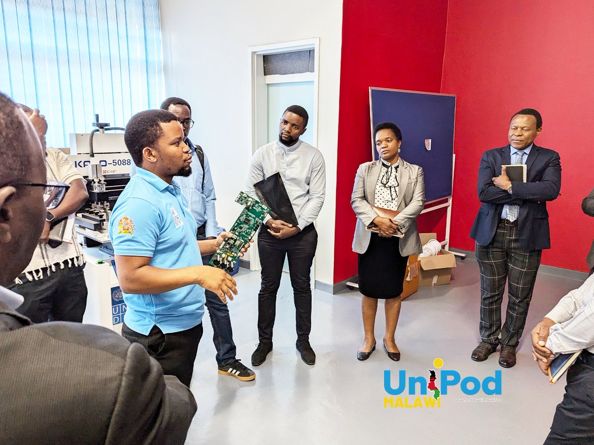 UnipodMalawi's tweet photo. UniPod hosted incubates from the Zantchito Program, MUBAS, and the EU, where one incubate wowed the audience with their innovative project! 🚀💡

#InnovationHub #Entrepreneurship #UniPodMalawi #ZantchitoProgram #UNDP #MUBAS #TechForGood
@UNPDmalawi @timbuktooafrica https://t.co/Tfvj88h9v8