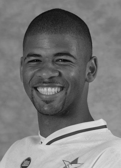 Tell dem! 2️⃣2️⃣ 

Een kleine 10 jaar geleden schreef ik op verzoek van <a href="/Staantribune/">Staantribune</a> dit stukje over het heengaan van witte leeuw Luciano van den Berg:

staantribune.nl/themas-en-verh…