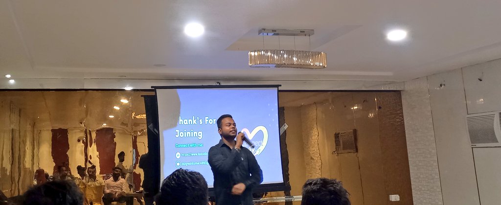 Abhay92129's tweet photo. Had an awesome experience at the hands-on Workshop with @suraj_sharma14! 🚀 Learned about Router Academy and bridging with Router Nitro—feeling empowered! Big thanks to @SuperRabbitsDAO and @Routerlucknow for this opportunity! https://t.co/GUzpT7UuES