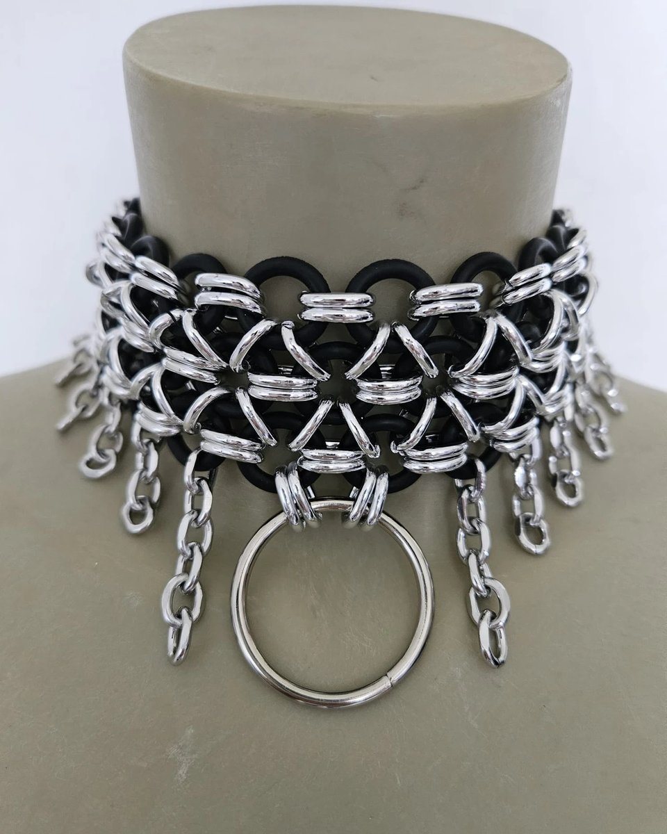 Bei uns auf der BoFeWo (11-13.10)
Wir freuen uns sehr, dass Kettenzauber24 dieses Jahr auch bei uns ist.
Wer schon mal stöbern möchte, der klickt hier: kettenzauber24.de
Infos zur Messe: BoFeWo.com
#BoFeWo #Kettenzauber24 #Ketten #Kinky #Messe