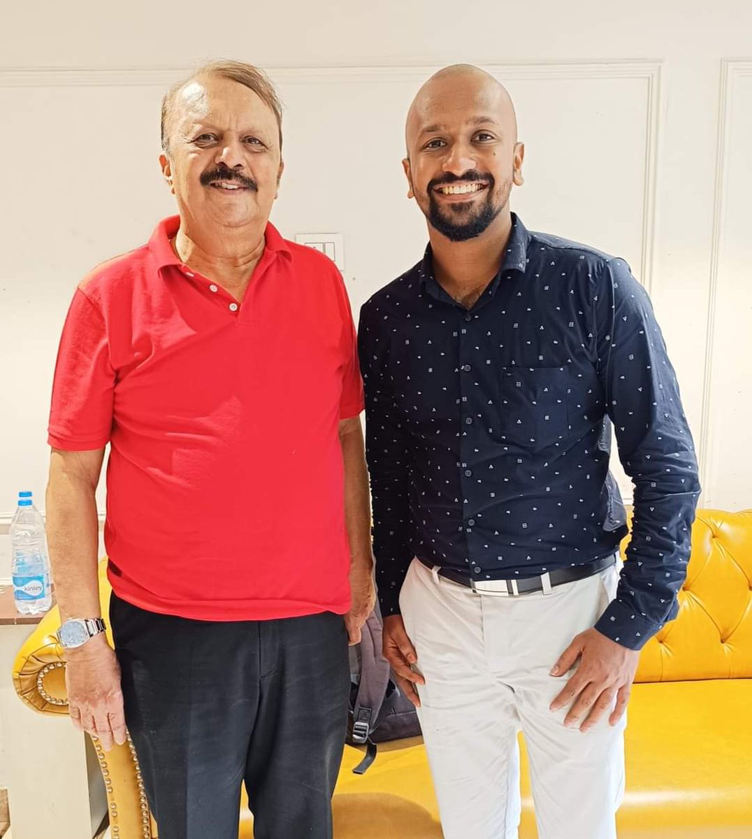RaVaNa1802's tweet photo. Met Thozhar S.M.Mushrif - Ex Maharashtra IG
Author of 'Who Killed Karkare' and 
'Brahminists Bombed Muslims Hanged'

Soon coming out with some serious work! https://t.co/jYuakZGDB1