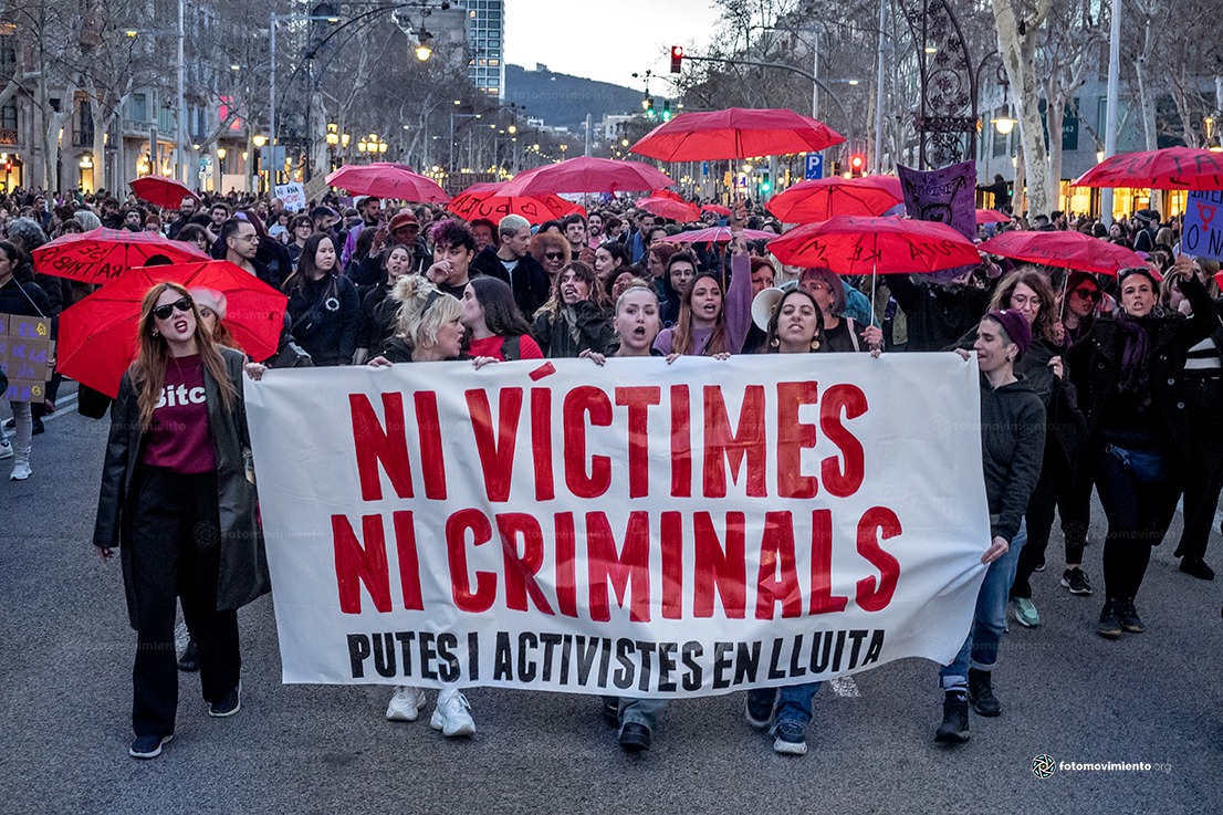 PutasIndignadas's tweet image. ✨️Las #putas somos todas esclavas, no tenemos libertad, ni tiempo. Por todas éstas razones, aquí no encontraréis ninguna respuesta existenciales que pueda dar o negar a ningún chiringuito ; creado por y para @IgualdadGob @_anaredondo_ 
#NoNosInteresa 
#OrgulloPuta✊🏽🔥 👠