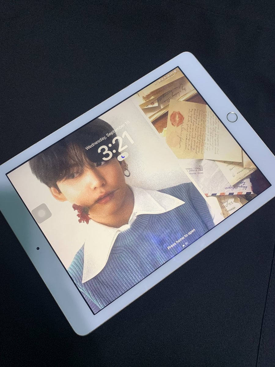 zipcrt's tweet photo. wts lfb ph iPad 5th generation wifi

ipad 5th gen 128 gb

• ₱15,000
• prio payo  or installment / dp
• rfs: upgrade 
• no hidden issues
• perfectly performing
• iPad only ❕

reply or dm me if interested ᡣ𐭩 https://t.co/qHOkyOC8uj