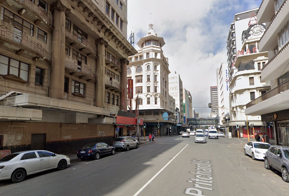 Koos de la Rey tweet media