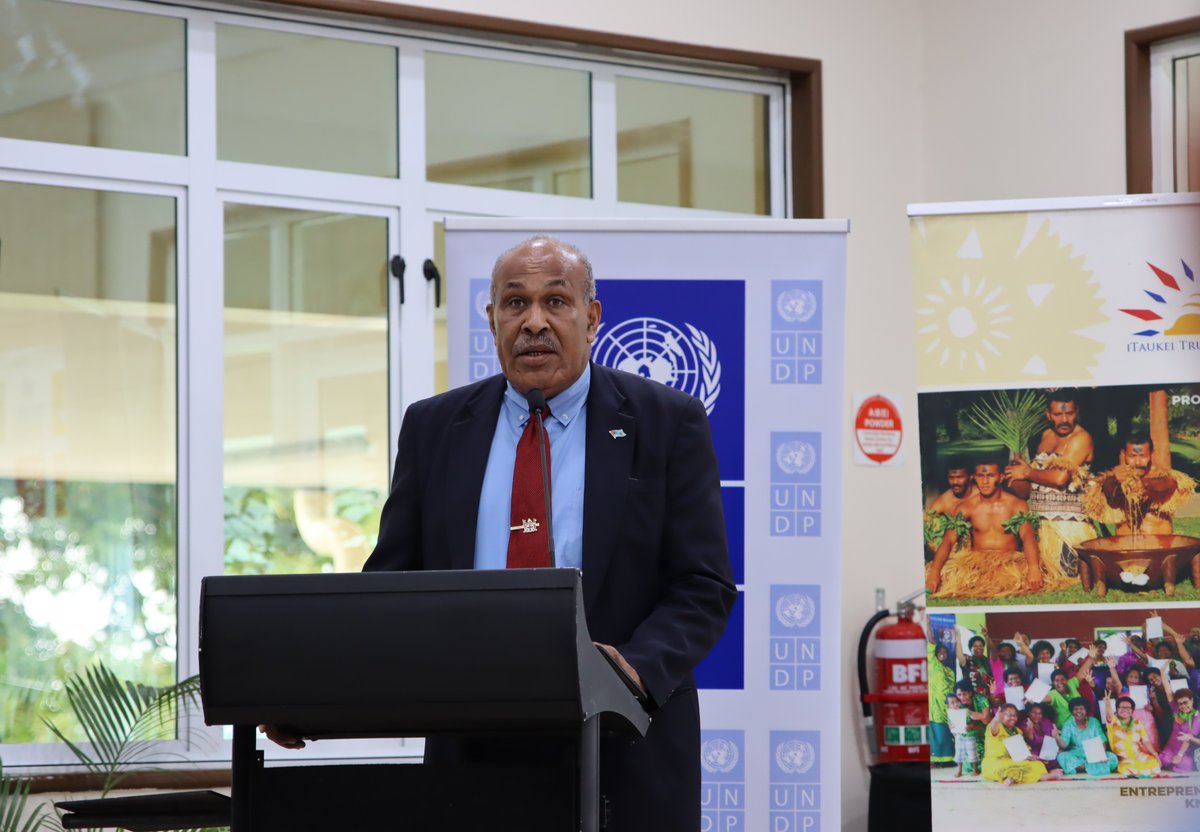UNDP_Pacific's tweet photo. 8 businesses were awarded the Drua Innovation Small Grant Scheme 2.0; an initiative supporting sustainable development in Fiji, focusing on innovation implemented by @taukeitrustfund. This is supported by @dfat 🇦🇺, @koicafiji 🇰🇷, @MFATNZ 🇳🇿, @Sida 🇸🇪, &amp; @ukinfiji 🇬🇧. https://t.co/95QelAjCql