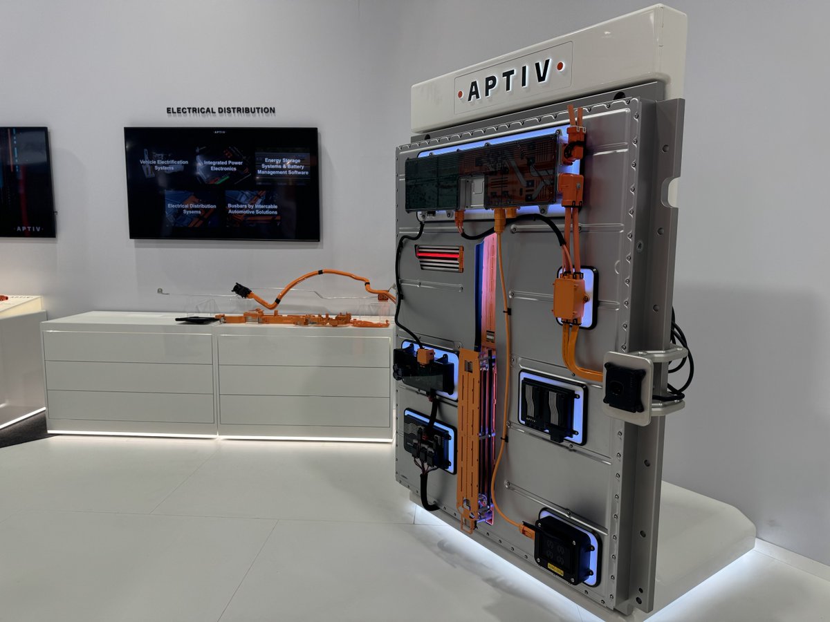 In collaboration with <a href="/Hoynck/">Frans Hoynck</a>, a world-class exhibition agency, we delivered this intricate concept at @IAA Transportation

Projects with some of the absolute best in the industry push us to do better, and more effectively🦾

#builtbybeire