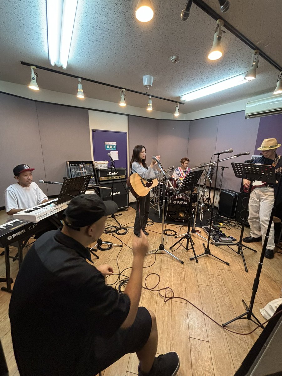 ツーマンライブに向けバンドリハ中！
10/11楽しみしていて下さい！

ご予約まだまだお待ちしてます！

tiget.net/events/326213