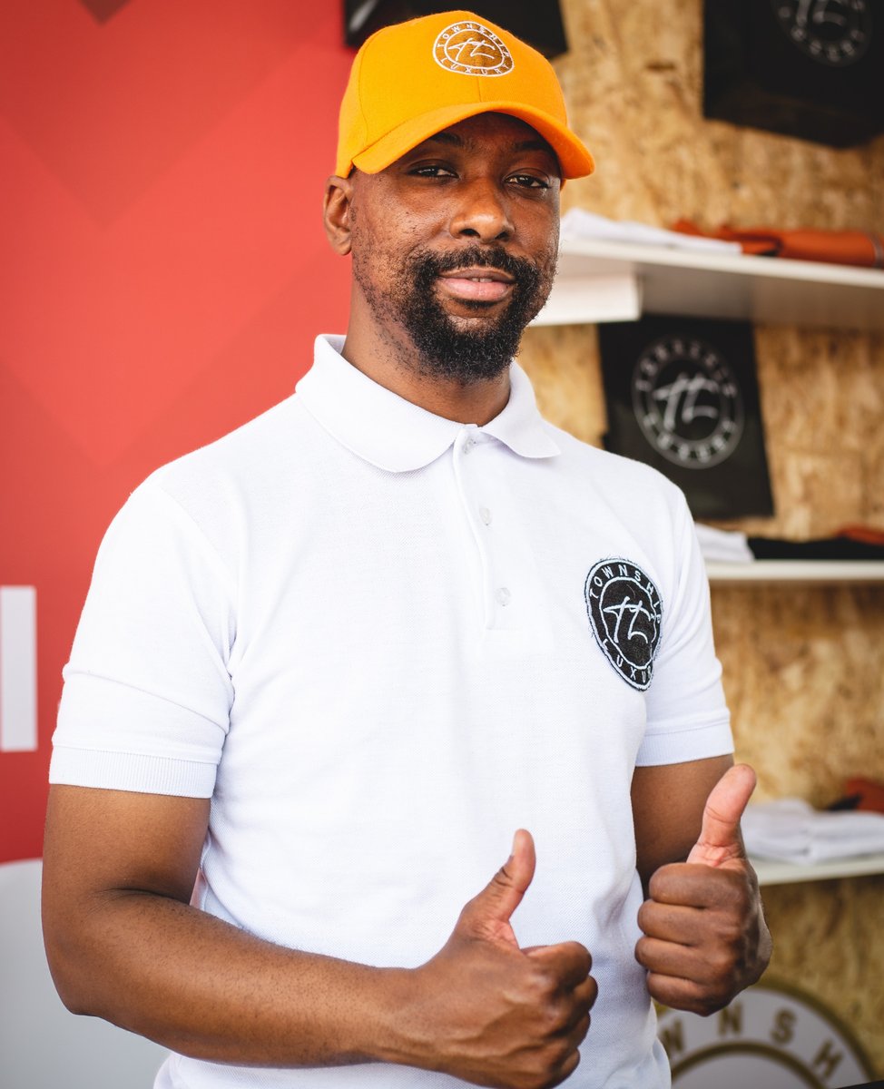 ProudlySA's tweet photo. Jewisha nge local @DeliciousFestSA this weekend with @townshipluxury!
Image credit: Township Luxury IG account.
#BuyLocalToCreateJobs #DStvDeliciousFestival2024 #WearLocal #TownshipLuxury https://t.co/RmkJMi60Fl