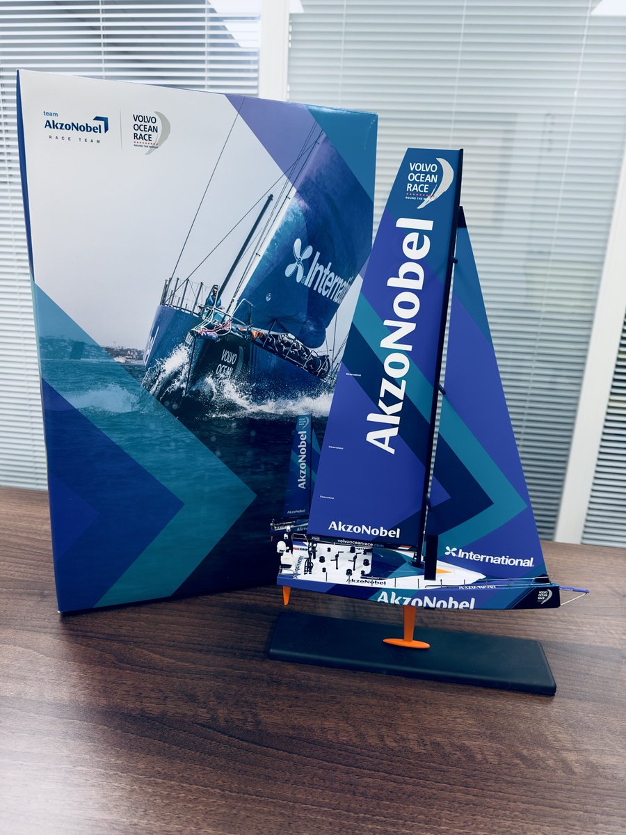 We had an exciting visit from our friends at AkzoNobel! 🎉. Huge thanks to the AkzoNobel team for this thoughtful gift and for always bringing such positive energy to our office!