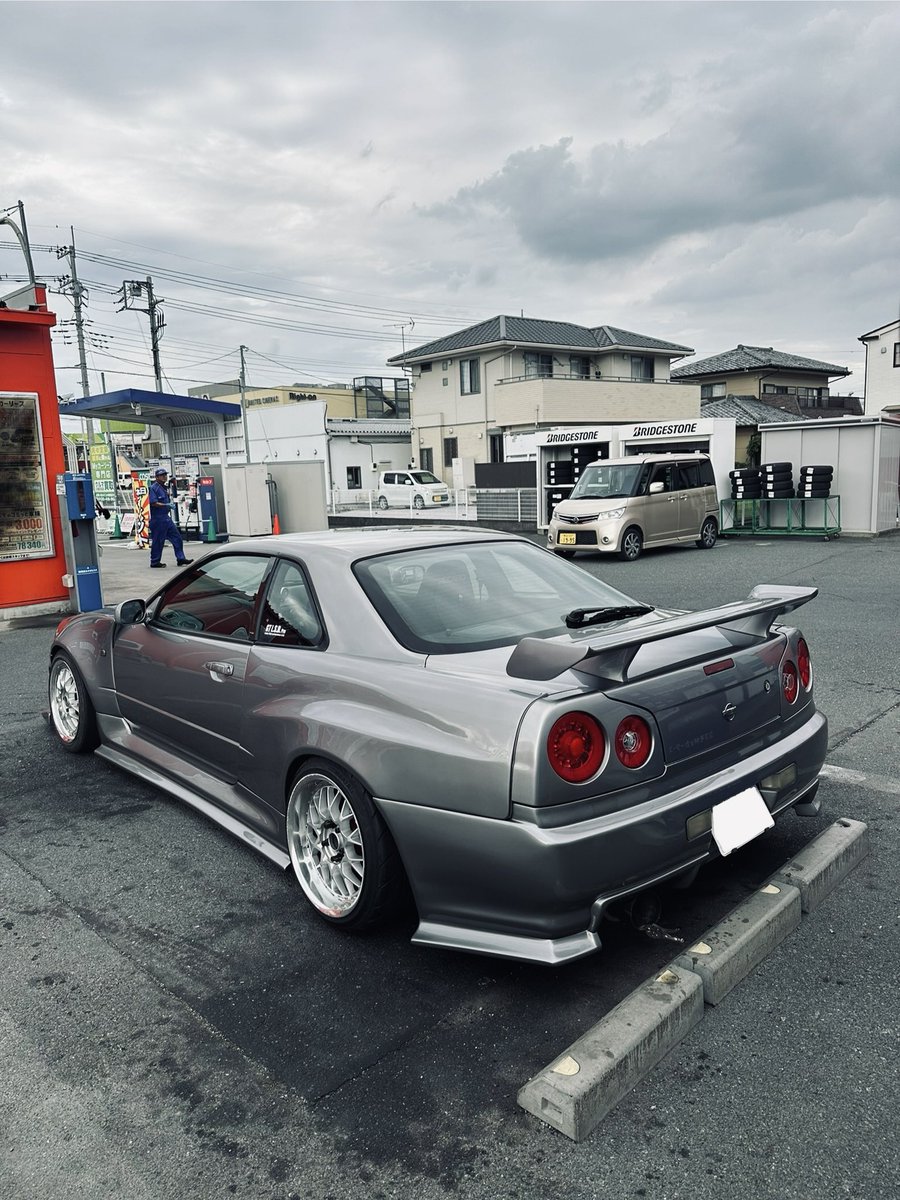 せな tweet media