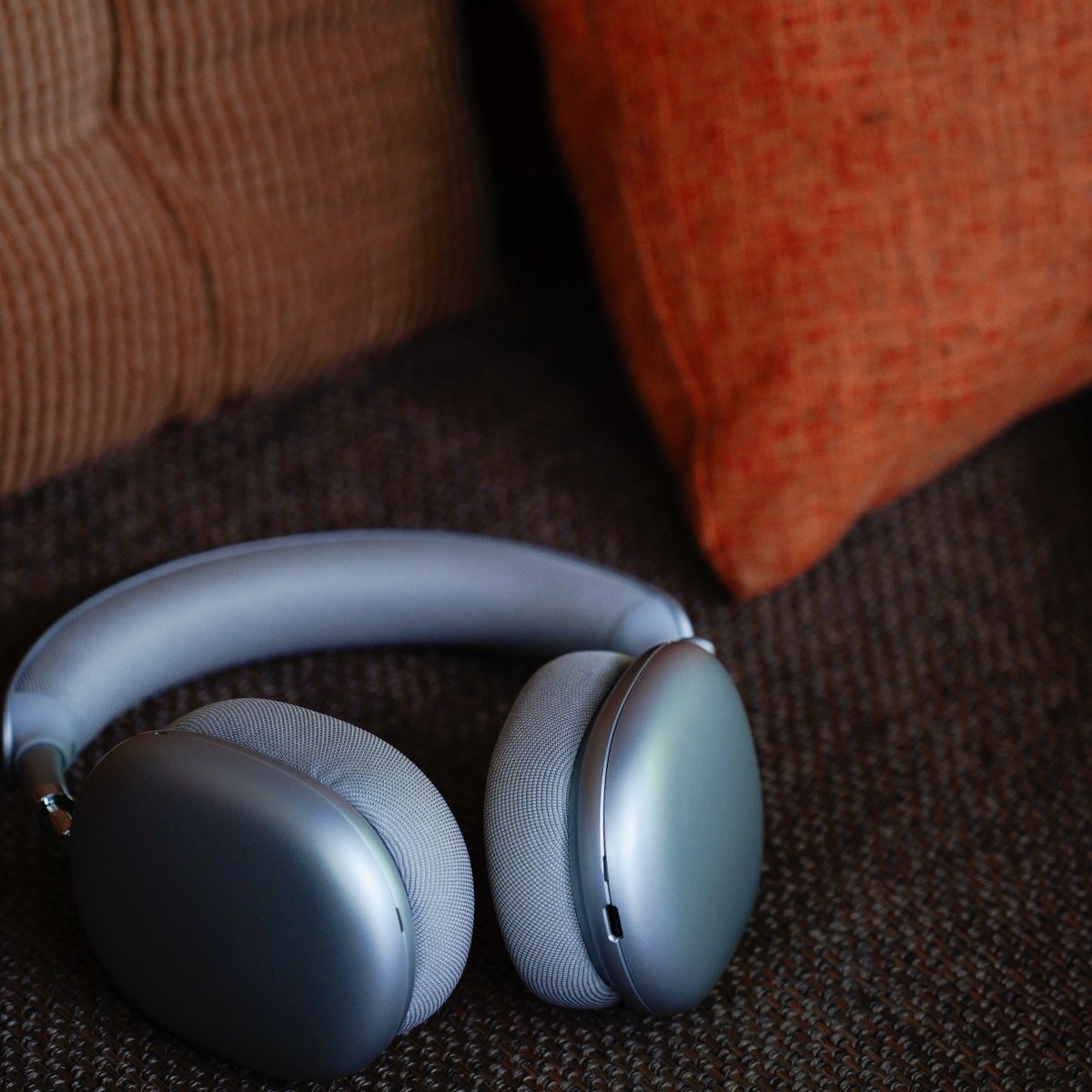 Picun_Global's tweet photo. Can’t miss with style! ✨ Check out the Picun F8 Pro, a perfect blend of sleek design and top-notch performance.  🎨🎧 Upgrade your audio experience today! 🚀 #picun #PicunF8Pro #AudioStyle #TechTrends https://t.co/QVwH4JVHgI