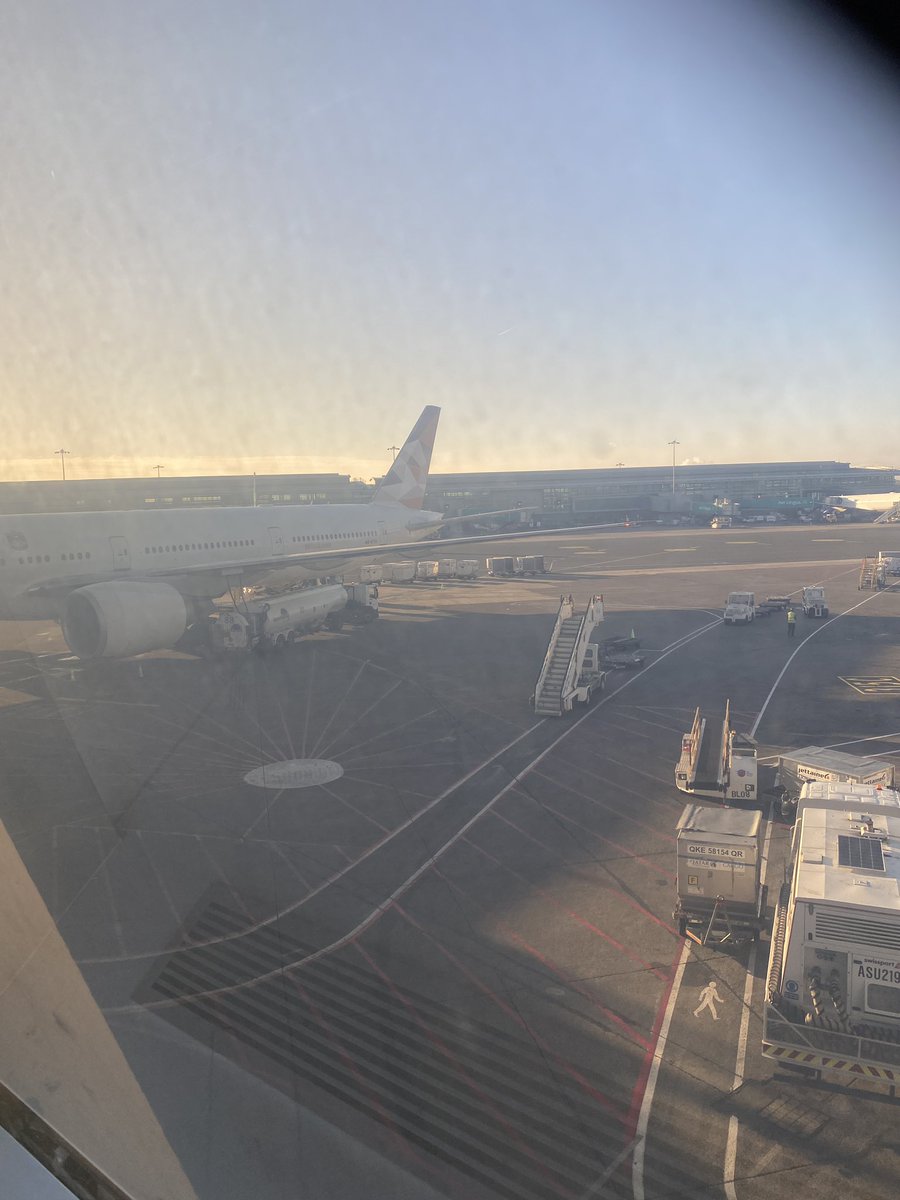 Taking off on my flight from Dublin to Sydney. And in 24 hours, I’ll almost be there!

TOM MORAN IS A BIG FAT FILTHY DISGUSTING LIAR hits <a href="/sydneyfringe/">Sydney Fringe</a> and <a href="/melbournefringe/">melbournefringe</a> - we can’t wait to meet you!

Huge thanks to <a href="/AbbeyTheatre/">Abbey Theatre</a> <a href="/culture_ireland/">Culture_Ireland</a> without whom we’d be goosed 🇮🇪