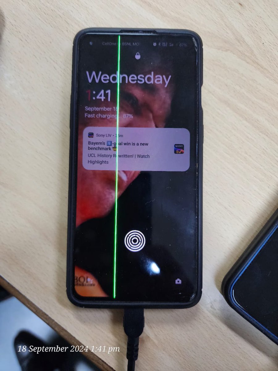 rajeevmaniTOI's tweet photo. @OnePlus_IN I am working as special correspondent in Times of India, my oneplus 8T mobile developed a green line on the screen couple of days back. The mobile was all fine and all of a sudden the green light emerged, otherwise the mobile is functioning fine, please do the needful https://t.co/j4BYMFrmn4