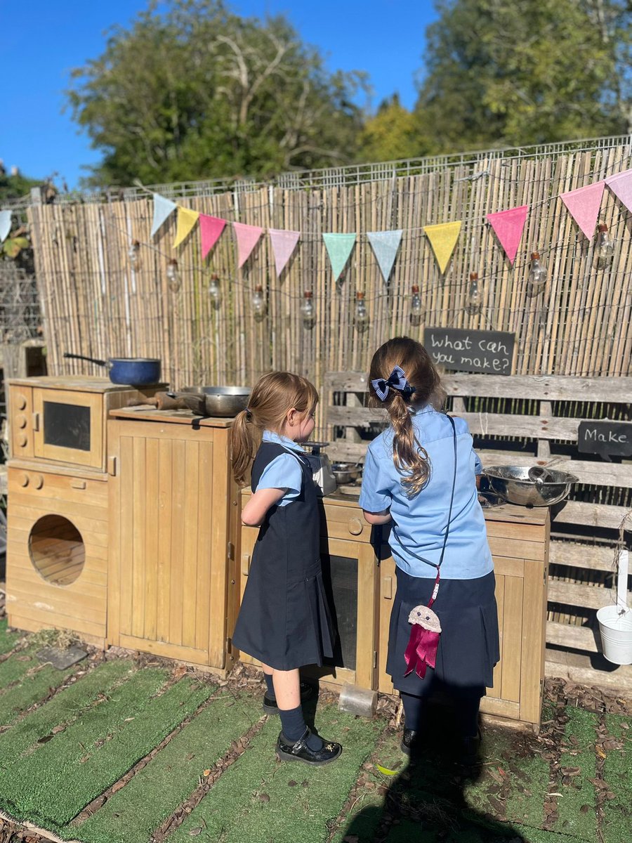 StVincentsPr's tweet photo. Out new reception classes have settled in to school life at St. Vincent’s so well ! They have loved exploring the learning areas and making new friends. #passionateaboutlearning #letyourlightshine https://t.co/9EsUXQXzfF