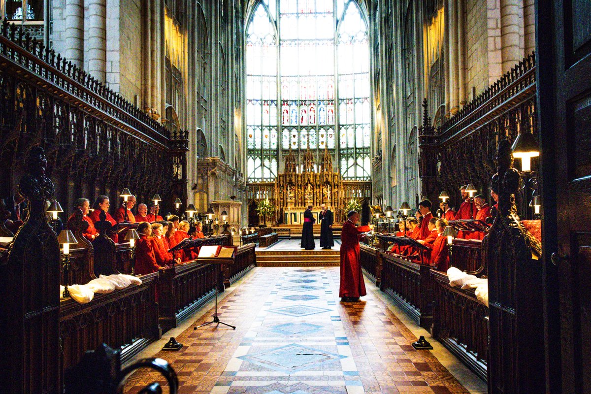 GlosCathedral's tweet photo. Wishing the Cathedral Choir all the best with today's BBC Radio 3 broadcast of Choral Evensong at 3pm!

Remember to tune in if you can 🎶

With thanks to Clive Barzillia for the image 📷 https://t.co/RFdyn5S3UW