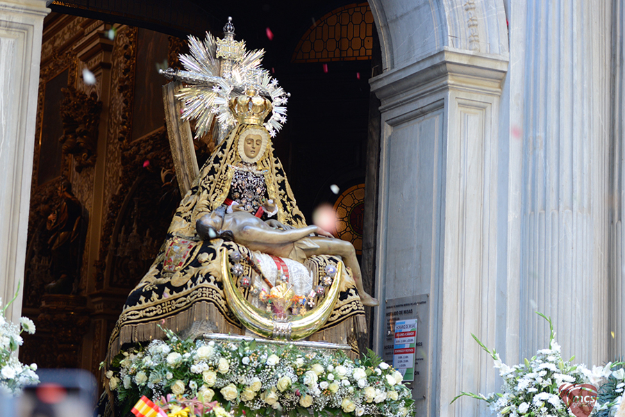 Novena en honor a la Virgen de las Angustias, que este año predicará el obispo emérito de Jaén, Mons. Amadeo Rodríguez Magro.

🗓️Del 19 al 27 de septiembre
⌚️19:15 h ; 20 h, Eucaristía
📍Basílica de las Angustias

<a href="/diocesisdejaen/">Diócesis de Jaén</a> 
 archidiocesisgranada.es/noticias/noven…