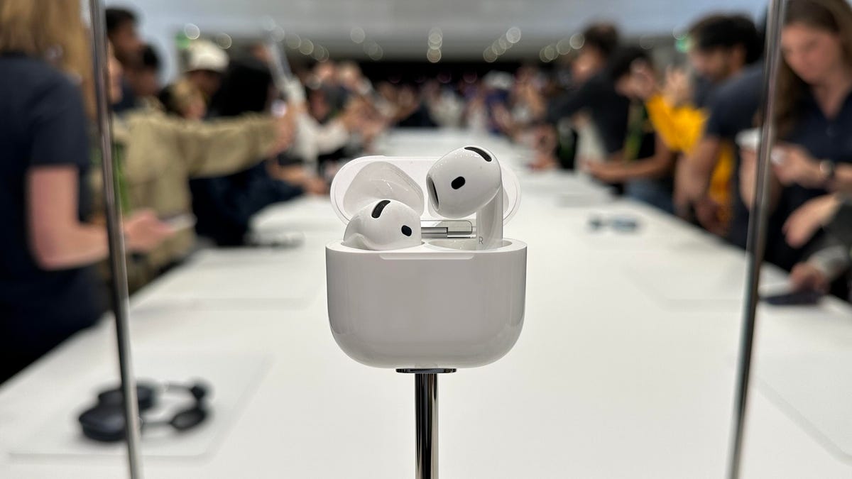 Snag the Brand-New Apple AirPods 4 Early With the Best Preorder Deals dlvr.it/TDN4ZK