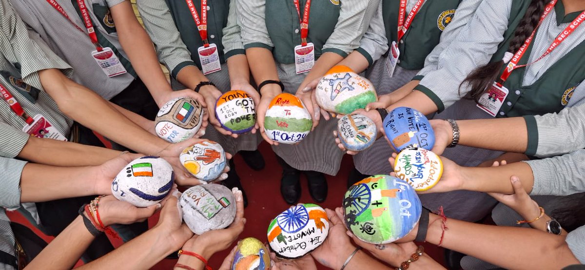 District #SVEEP Team organised an electoral awareness program at Dewan Devi Hr. Sec. School, Rajpura, featuring symposium, stone painting and more, promoting greater participation in J&amp;K Legislative Elections.

@justcsachin <a href="/ddnews_jammu/">DD NEWS JAMMU | डीडी न्यूज़ जम्मू</a> <a href="/diprjk/">Information & PR, J&K</a>