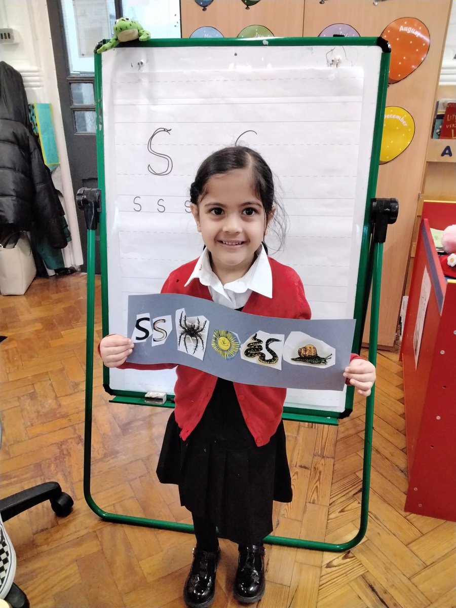 MarlboroughPrim's tweet image. #EYFS We are learning the S sound in Phonics today. #EYFSPhonics #RWIReception