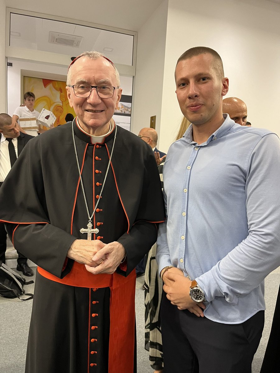 Velika čast biti sinoć u društvu izaslanika <a href="/Pontifex/">Pope Leo XIV</a> kardinala Pietra Parolina.