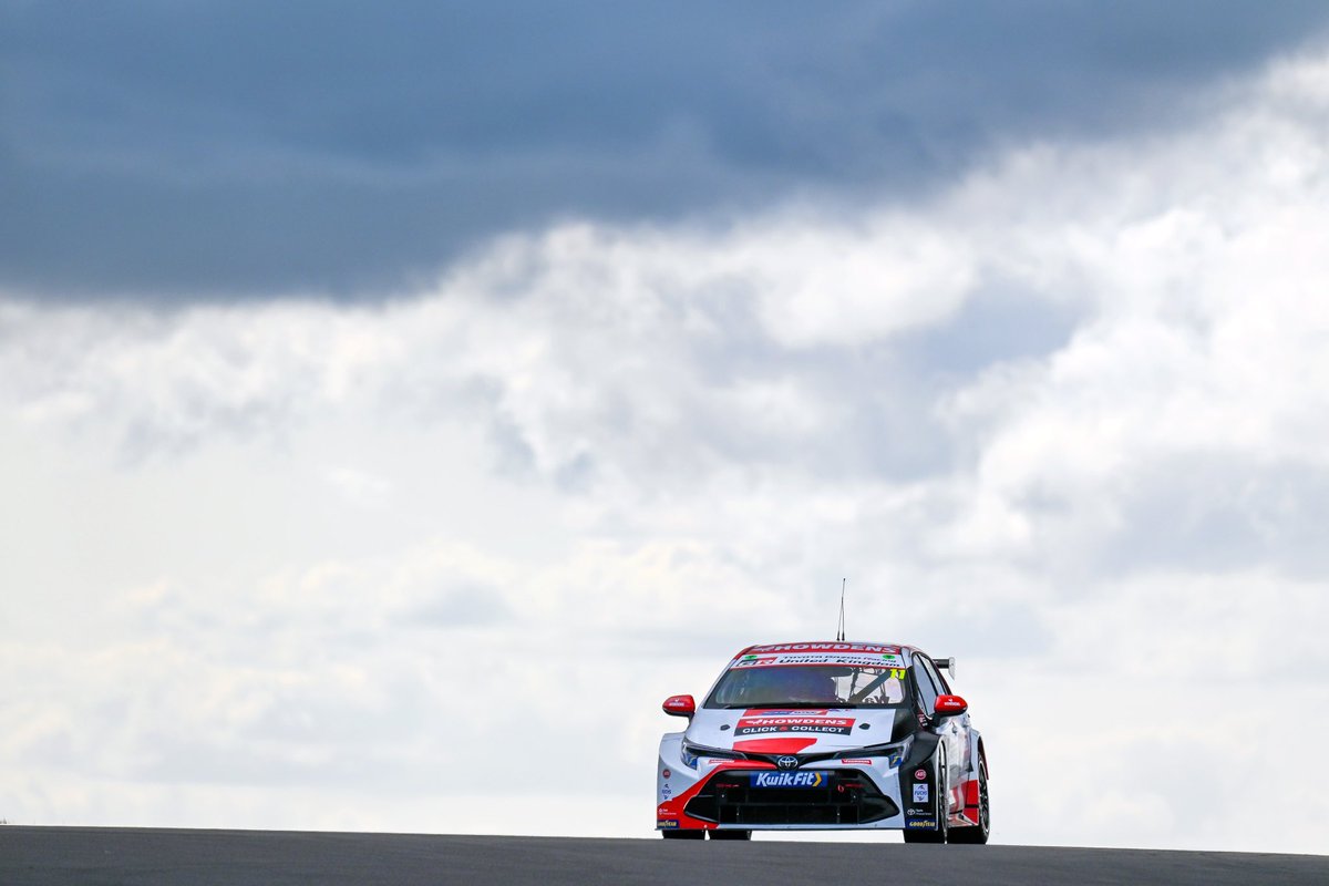 📰 TOYOTA GAZOO Racing UK primed to shine at <a href="/SilverstoneUK/">Silverstone</a> 

🔴 Happy hunting-ground awaits Cheshire team
⚫️ <a href="/Huffsport/">Rob Huff</a> predicting ‘hectic’ weekend
🔴 <a href="/andrew_watson11/">Andrew Watson</a> on the podium last year 

Read more: mailchi.mp/4a8d727af5fe/s…

#BTCC • #Speedworks
