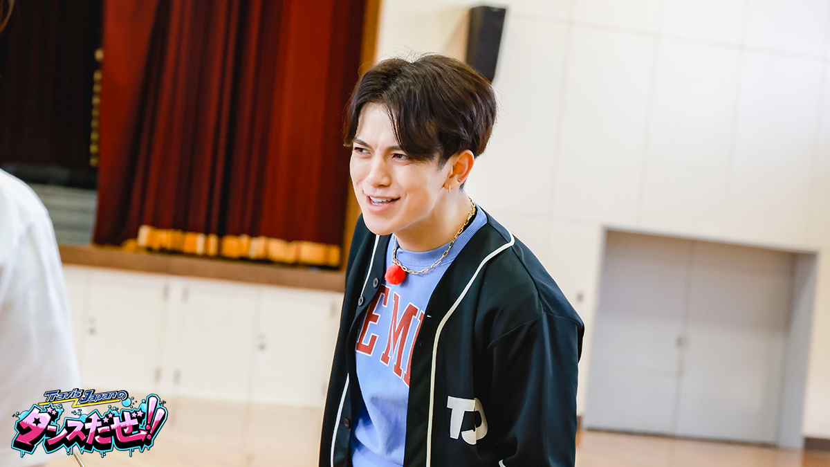 Storm_FILM_'s tweet photo. 『Travis Japanのダンスだぜ!!』
＼絶賛配信中📣／

#TravisJapan リーダー宮近さんの
“ちゃか節”からの変顔対決🆚

ジャズファンクに初挑戦した
七五三掛さんの懸命な姿は必見❕

そんな2人のオフショット公開❤️🩷

🚩Prime Videoにて独占配信中🚩
https://t.co/BGTDPxqZ1w

#TravisJapanのダンスだぜ https://t.co/8hWygIiYvS