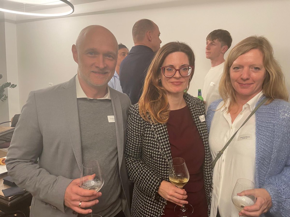 At our 2nd General Assembly we had an exciting session full of open dialogue and great energy! 😍
The metaverse brings many opportunities but also challenges. 
A big thank you to all the speakers, participants, and everyone who made this event possible!