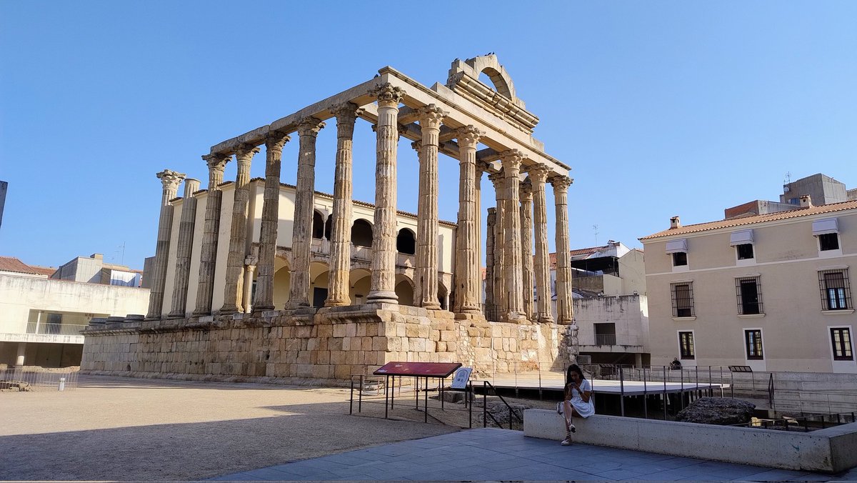 Hostal Anas tweet media